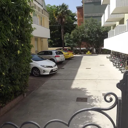 Ξενοδοχείο Eden 3*
